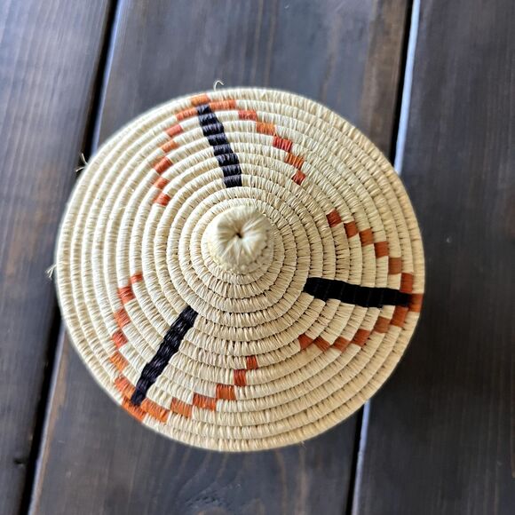 Coiled Woven Kindness Basket with Pointed Lid African Handmade Multicolor NWOT - Picture 2 of 10